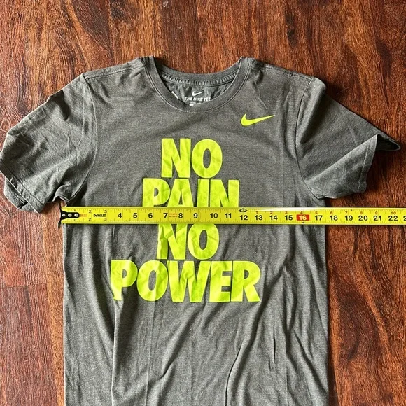 Nike tee - Picture 5 of 6